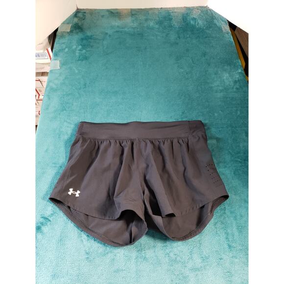 Under Armour Shorts Size Large Womens Black Stretch Yoga Running Marathon Race - Picture 1 of 11